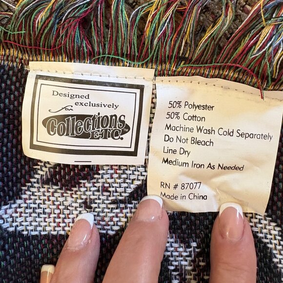 My Sister And Me Tapestry Throw Woven Blanket Floral and Sentimental Quote NEW - Picture 3 of 7